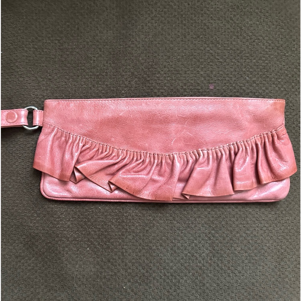 New without Tags Hobo wallet wristlet. Excellent condition.